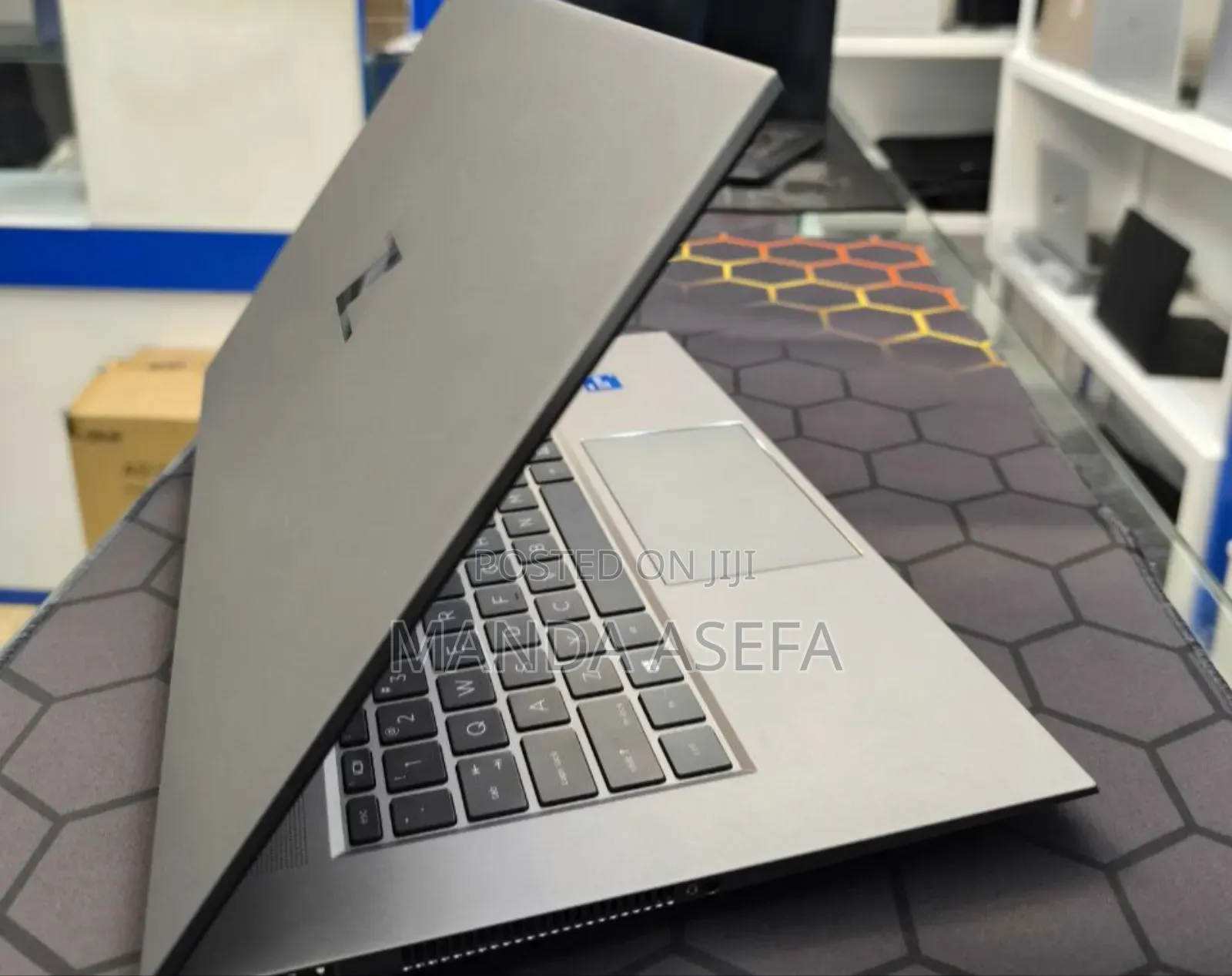 New Laptop HP ZBook 15 16GB Intel Core i7 SSD 512GB