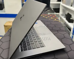 New Laptop HP ZBook 15 16GB Intel Core i7 SSD 512GB