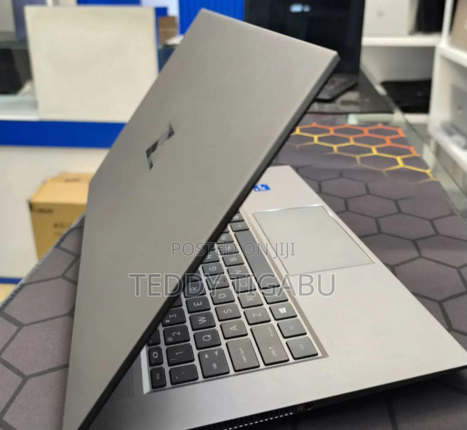 New Laptop HP ZBook Fury 15 G8 16GB Intel Core I7 SSD 512GB