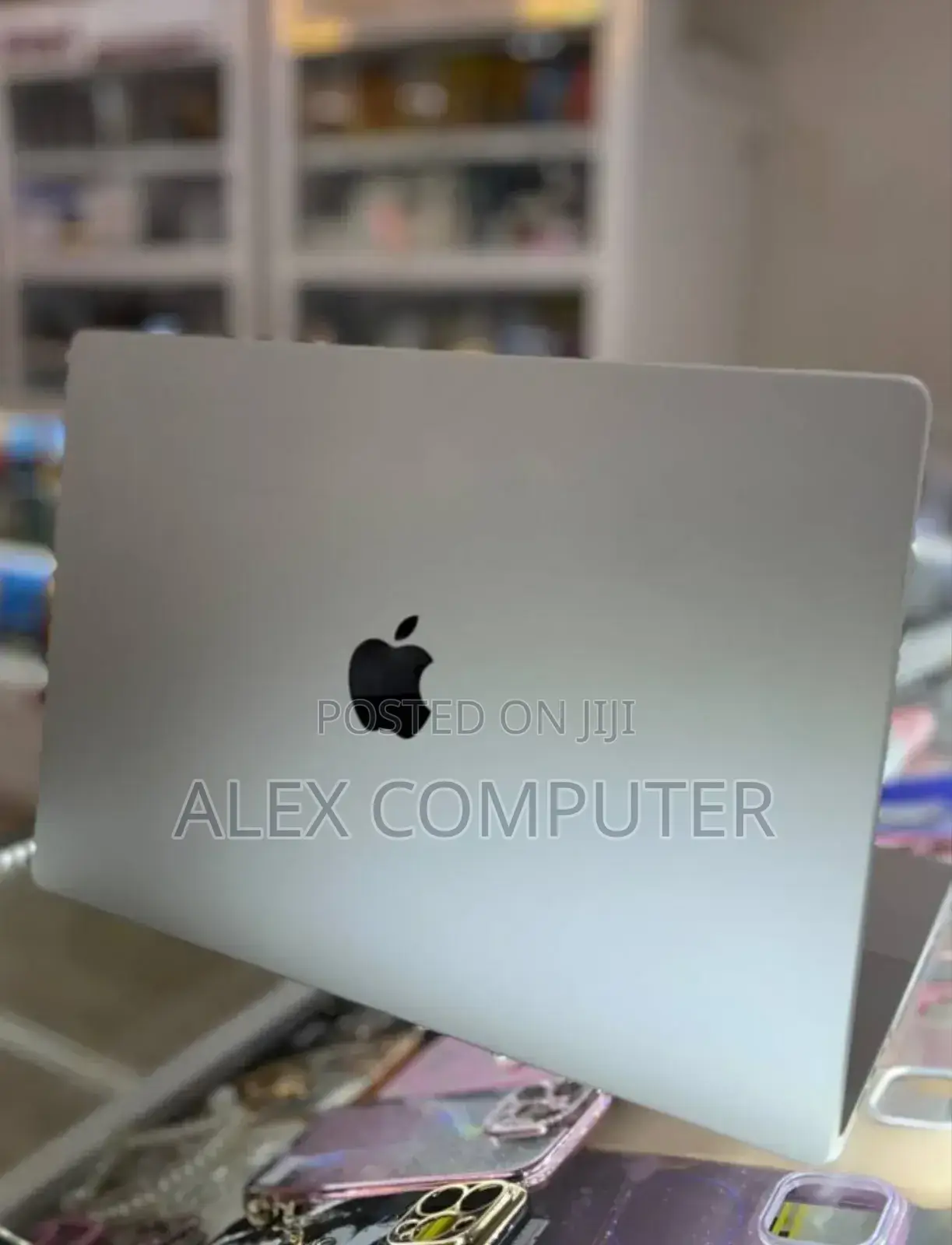 New Laptop Apple MacBook Pro M1 16GB Apple M1 Pro SSD 1T