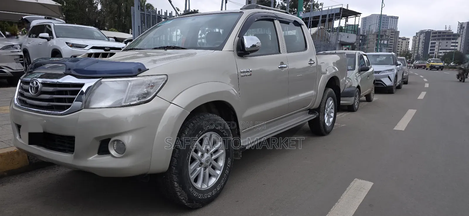 Toyota Hilux 3.0 D-4D 4x4 2014 Gold