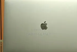 New Laptop Apple MacBook 16GB Intel Core I7 SSD 512GB