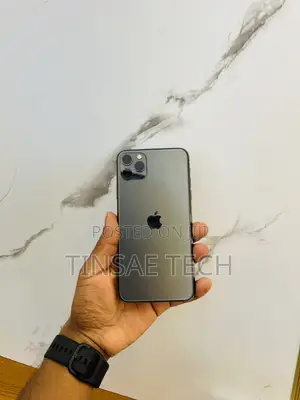 Photo - Apple iPhone 11 Pro Max 256 GB Gray