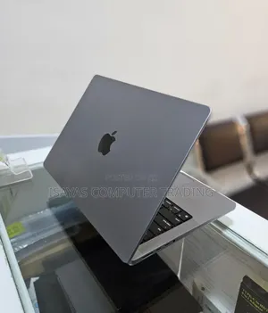 New Laptop Apple MacBook Pro M1 16GB SSD 512GB