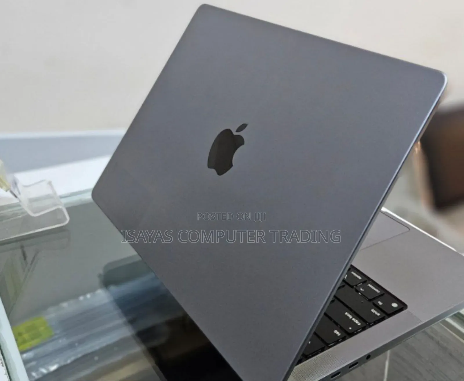 New Laptop Apple MacBook Pro M1 16GB SSD 512GB