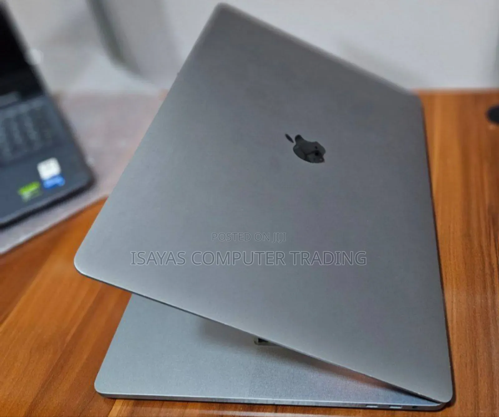 New Laptop Apple MacBook Pro 2019 16GB Intel Core I9 SSD 1T
