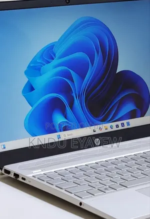 New Laptop HP Pavilion 15 8GB Intel Core I5 SSD 1T