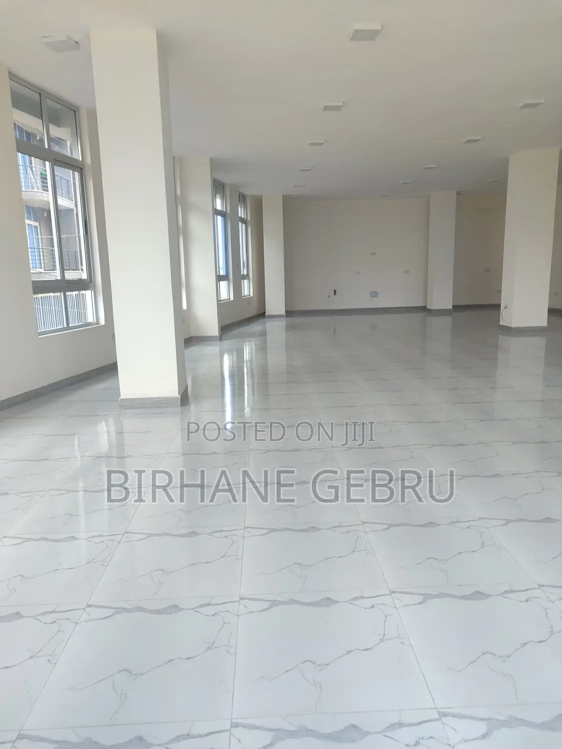 Rent for Eletrioncs Bank Garment Cafe Barkery