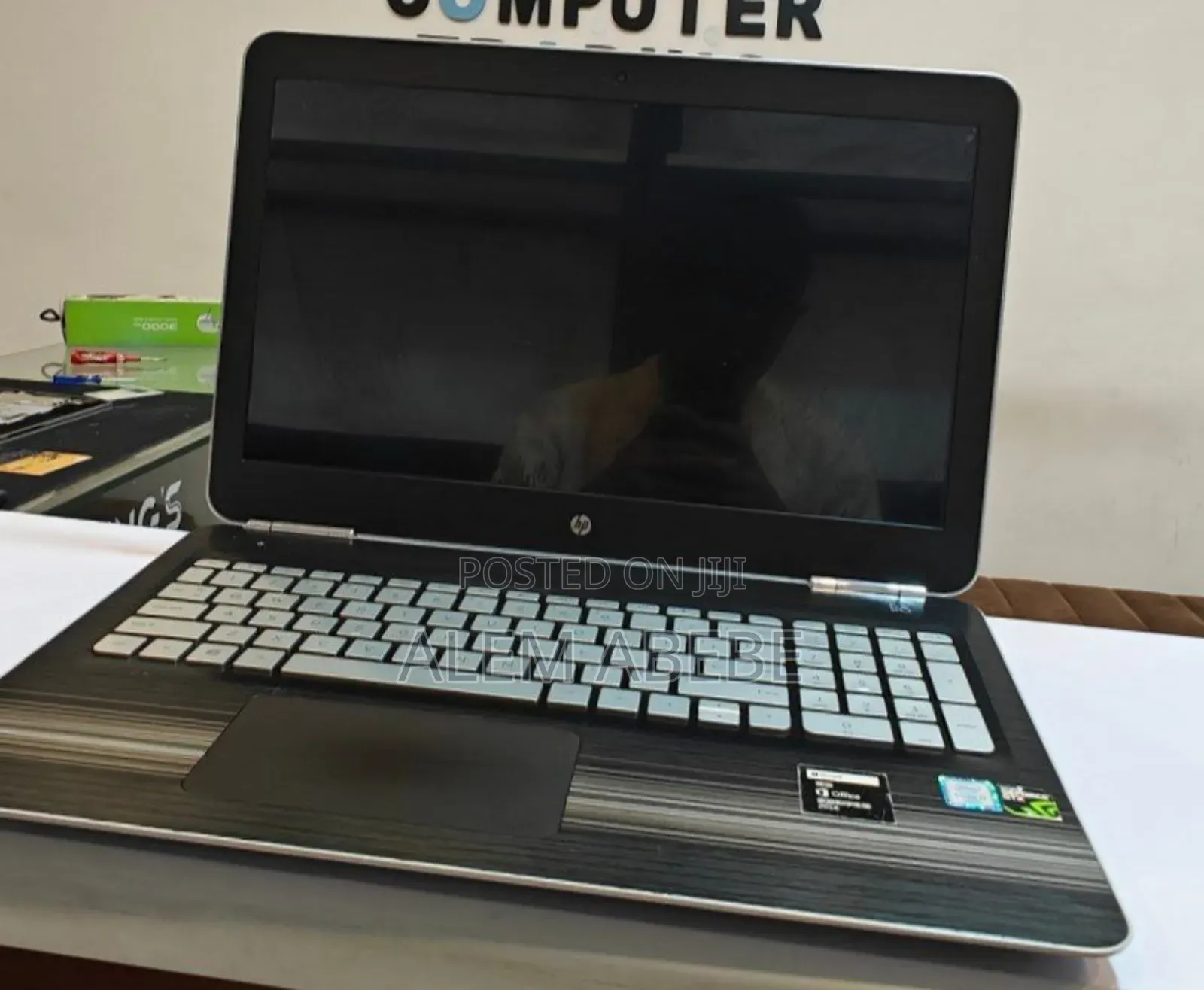 New Laptop HP Pavilion 15 8GB Intel Core I7 SSD 512GB