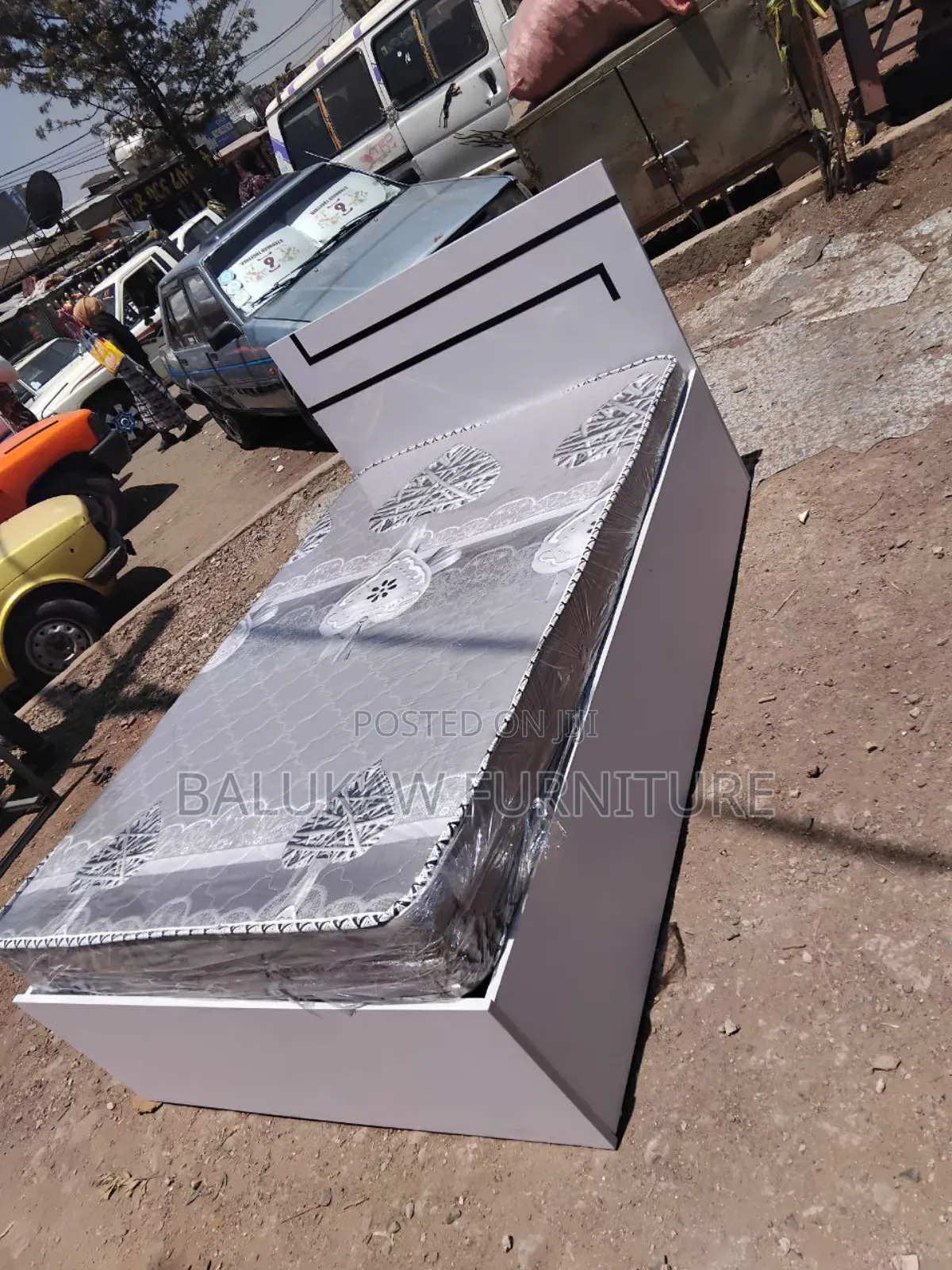 Good Quality Laminate Beds With Different Colors