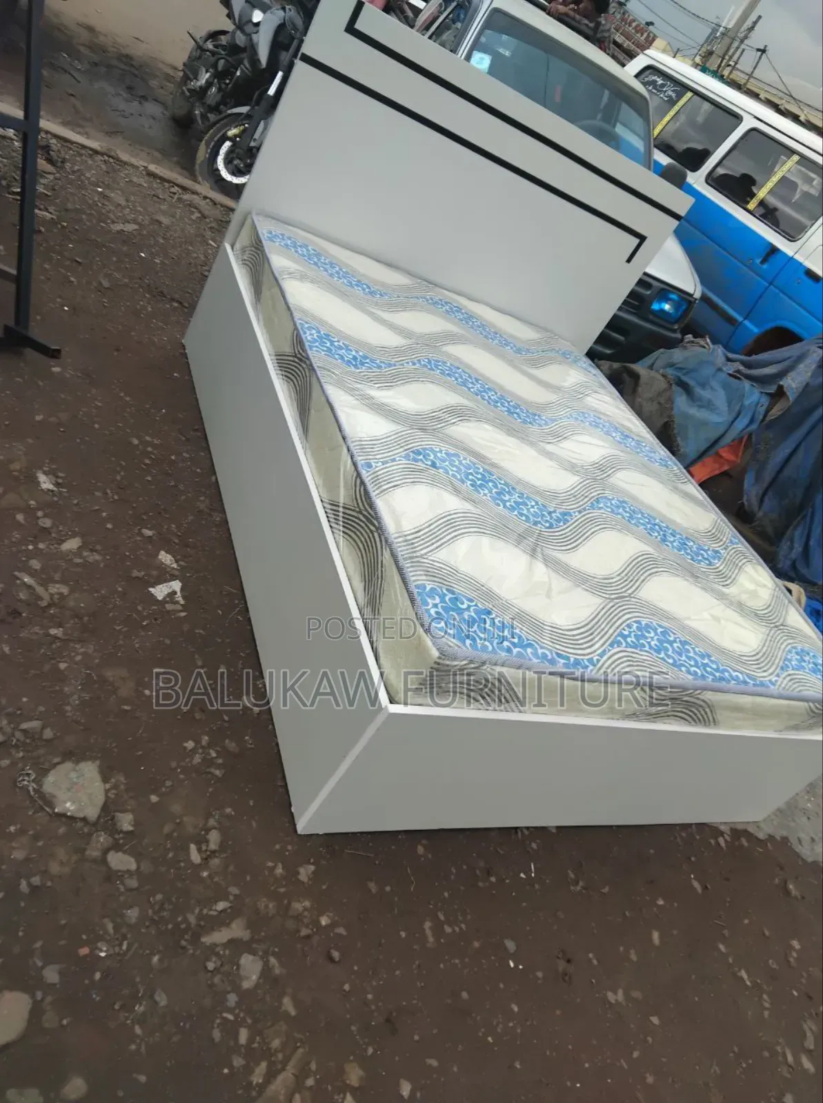 Good Quality Laminate Beds With Different Colors