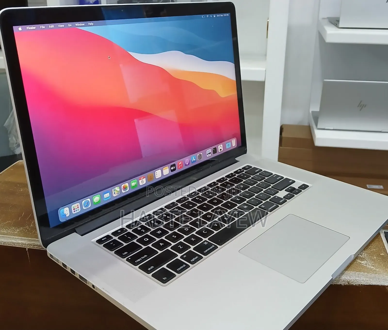 New Laptop Apple MacBook 2015 16GB Intel Core i7 SSD 256GB
