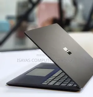 New Laptop Microsoft Surface 16GB Intel Core I7 SSD 512GB