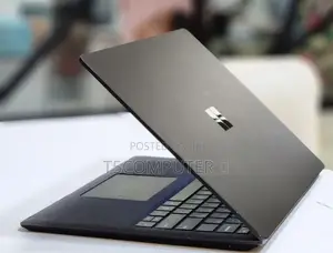 New Laptop Microsoft Surface 16GB Intel Core I7 SSD 512GB