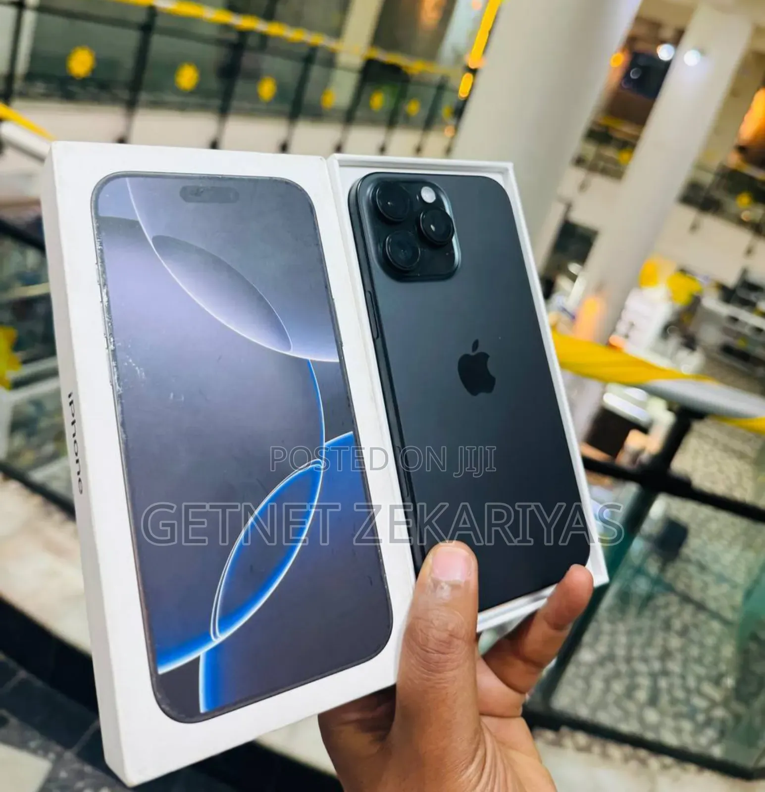 New Apple iPhone 16 Pro Max 256 GB Black