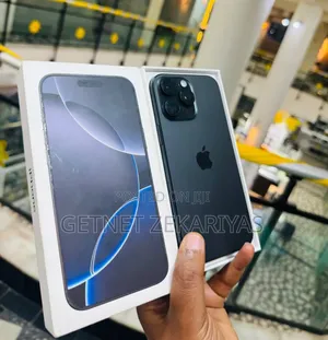 Photo - New Apple iPhone 16 Pro Max 256 GB Black