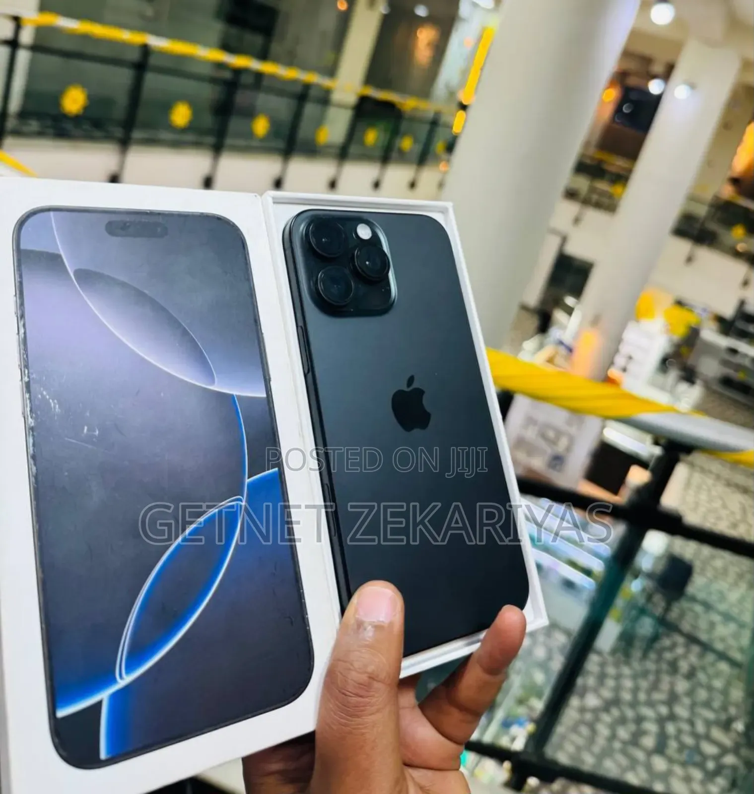 New Apple iPhone 16 Pro Max 256 GB Black