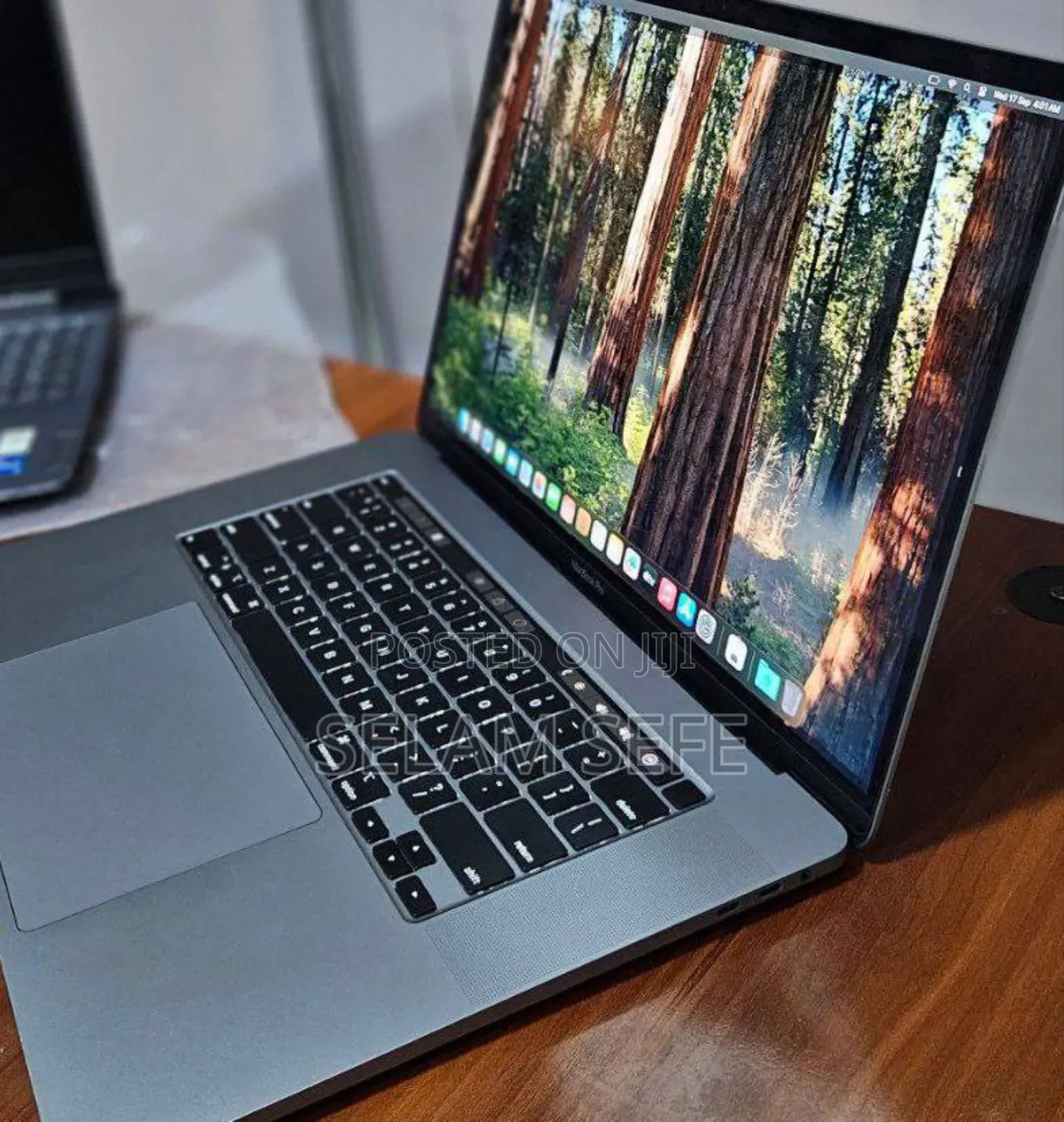 New Laptop Apple MacBook Pro 2019 16GB Intel Core I9 SSD 1T