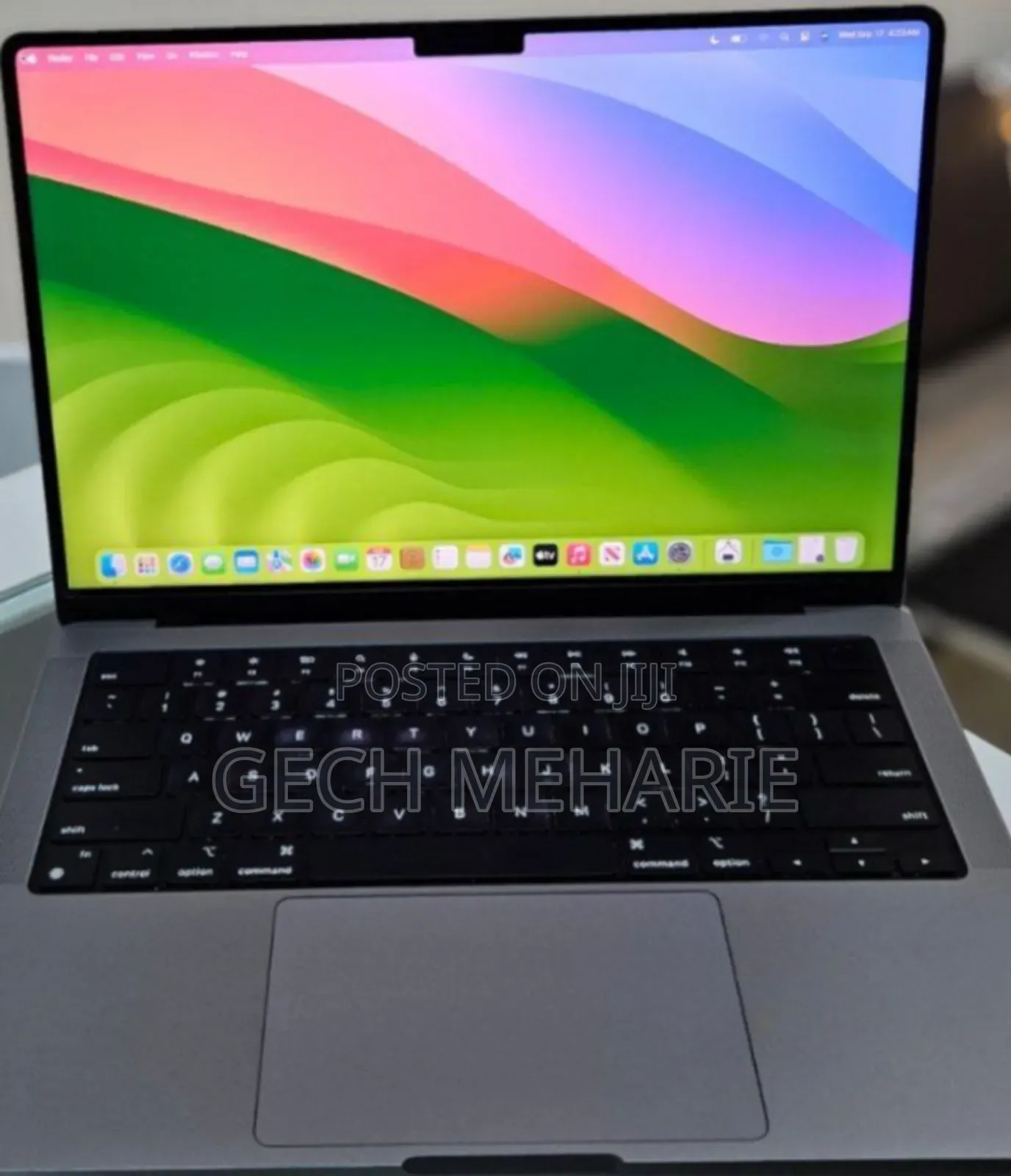 New Laptop Apple MacBook Pro 2020 M1 16GB Apple M1 Pro SSD 512GB