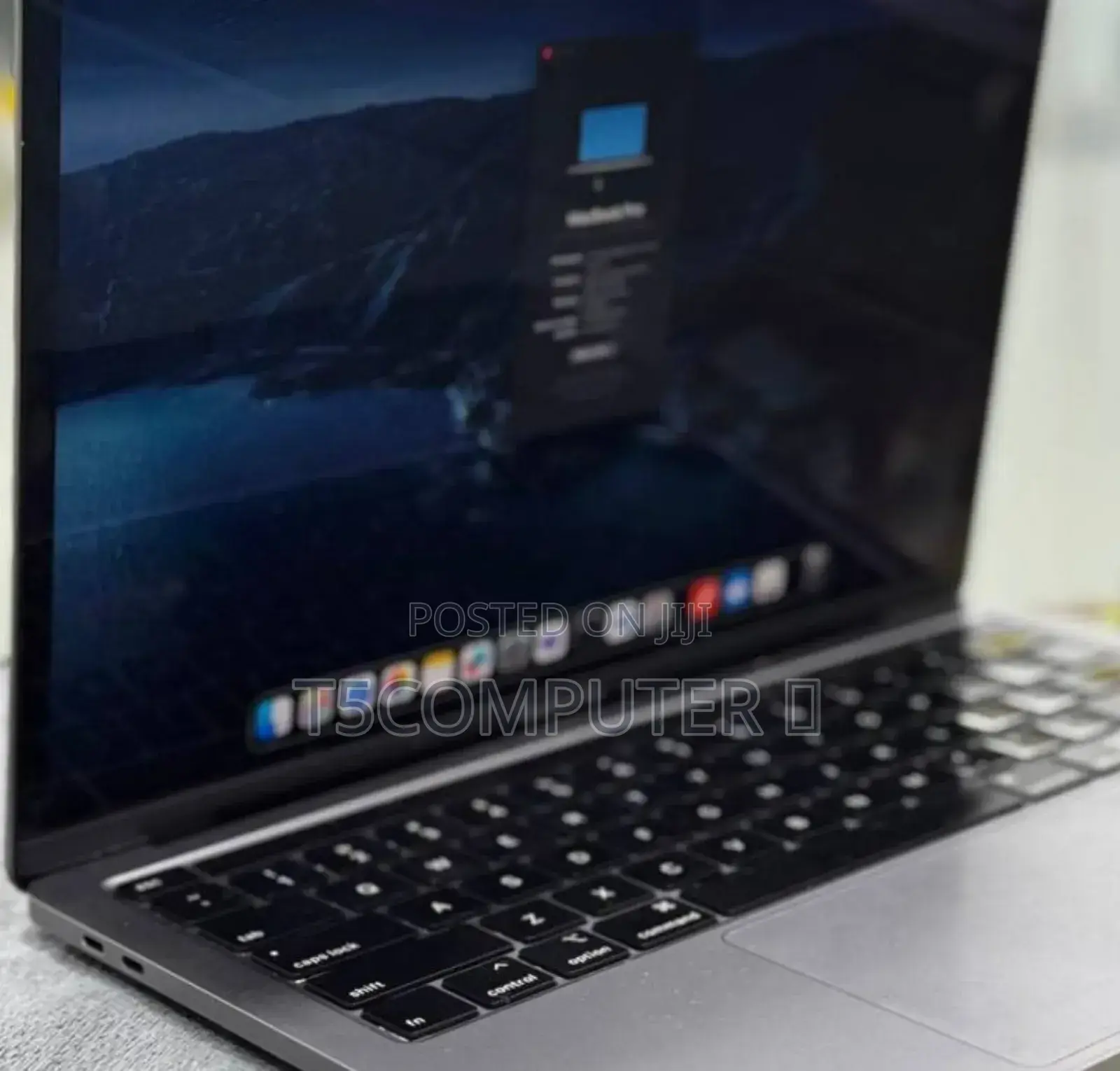 New Laptop Apple MacBook Pro 2020 8GB Intel Core I5 SSD 256GB