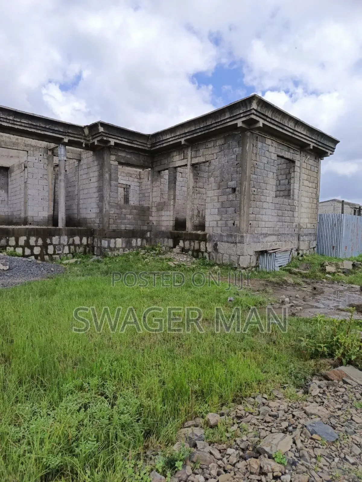 5bdrm Villa in ጣፎ, Yeka for sale