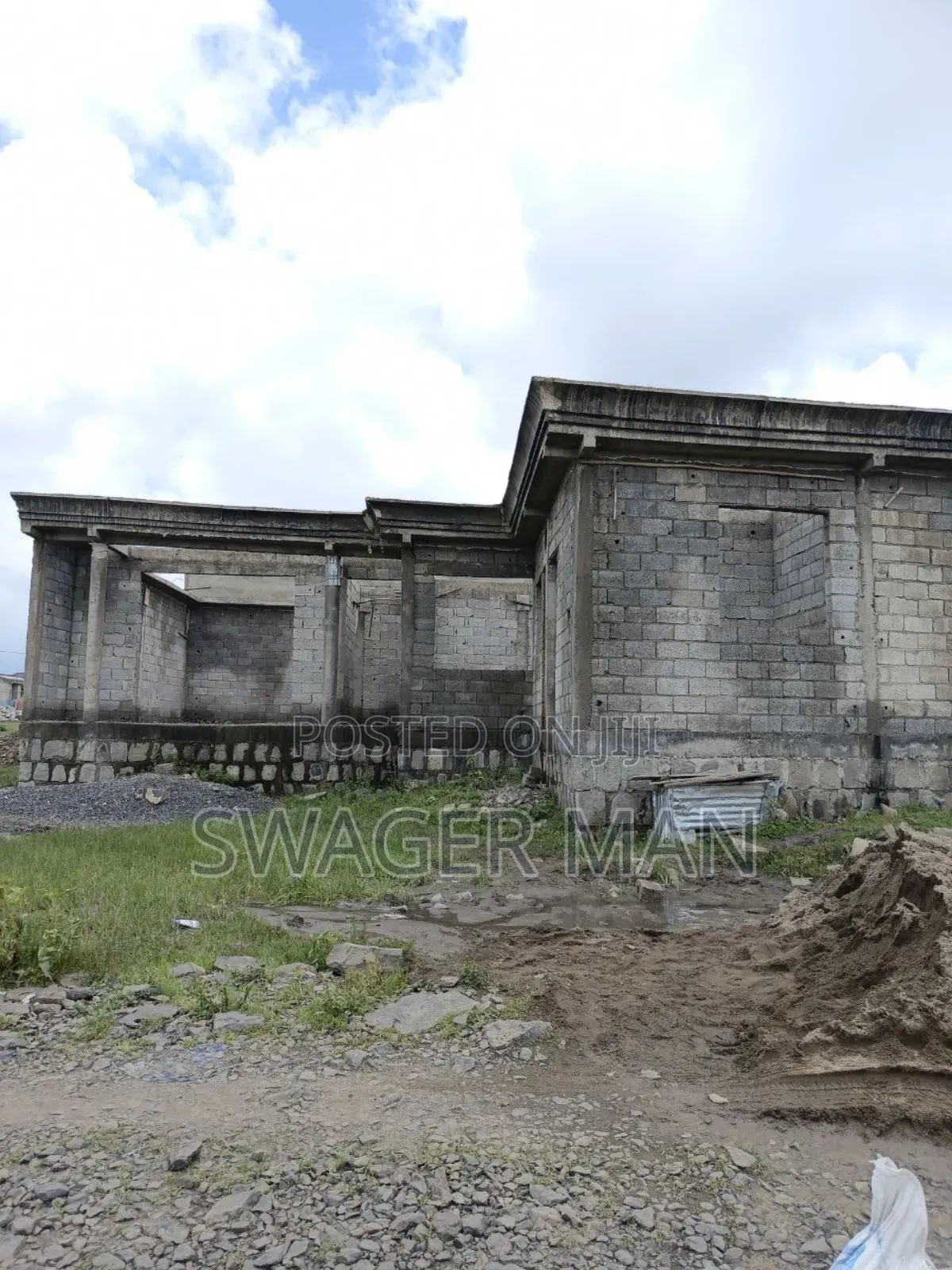 5bdrm Villa in ጣፎ, Yeka for sale