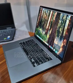 New Laptop Apple MacBook Pro 2019 16GB Intel Core I9 SSD 1T