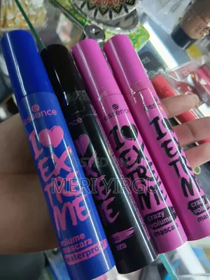 Photo - Essence Mascara