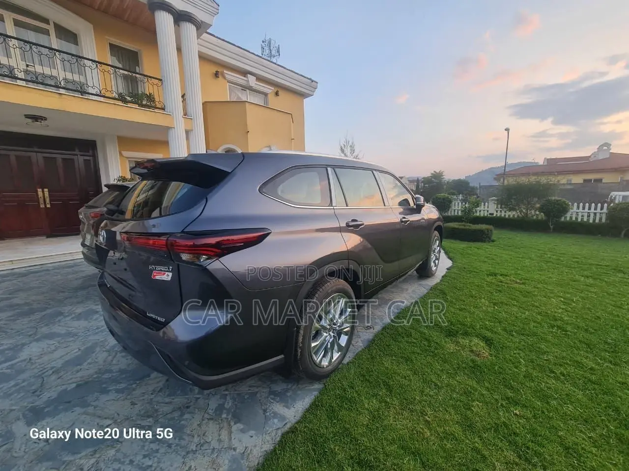 New Toyota Highlander Hybrid 2024 Gray