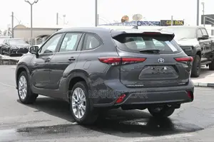 New Toyota Highlander Hybrid 2024 Gray