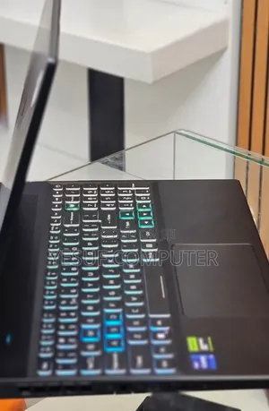 New Laptop Acer Predator Helios 300 16GB Intel Core I9 SSD 1T