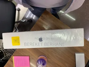 New Laptop Apple MacBook Air 2023 M2 8GB Intel Core M2 SSD 256GB