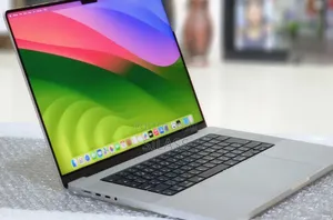 New Laptop Apple MacBook Pro M1 32GB Apple M1 Pro SSD 512GB