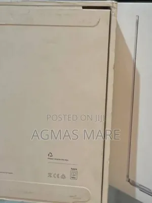 New Laptop Apple MacBook Air 2025 M4 13-Inch 16GB Apple M4 SSD 256GB