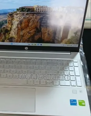 Photo - New Laptop HP Pavilion 15 16GB Intel Core I5 SSD 512GB