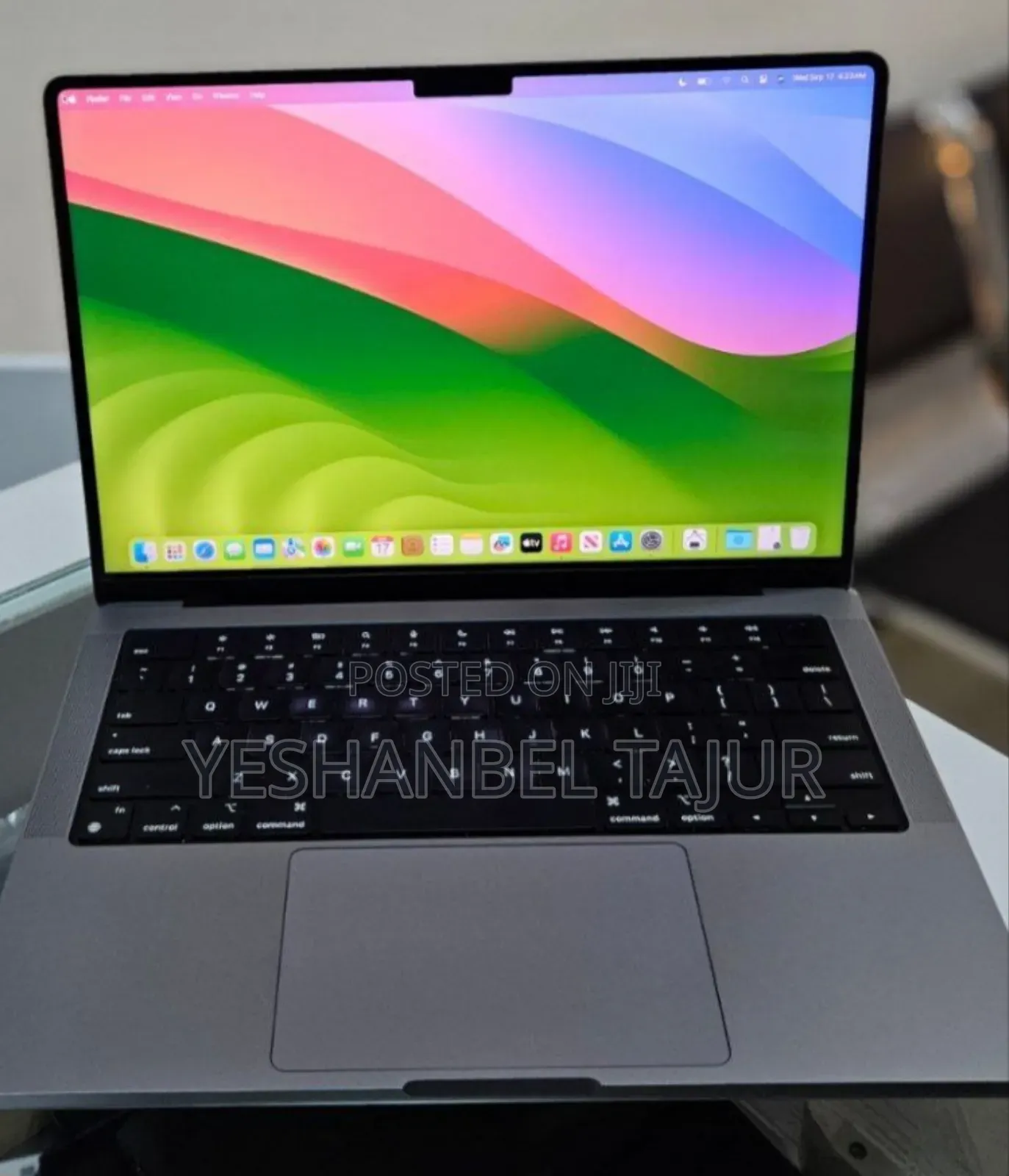 New Laptop Apple MacBook Pro M1 16GB Apple M1 Pro SSD 512GB