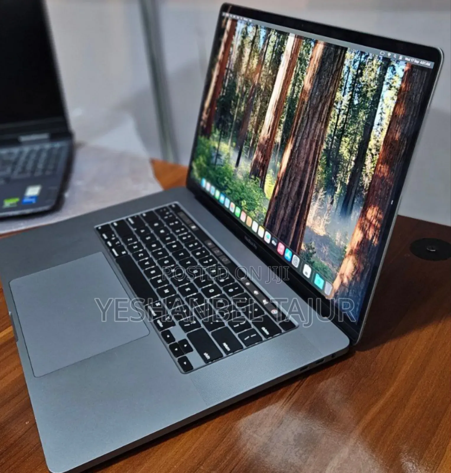 New Laptop Apple MacBook Pro 2019 16GB Intel Core I9 SSD 1T