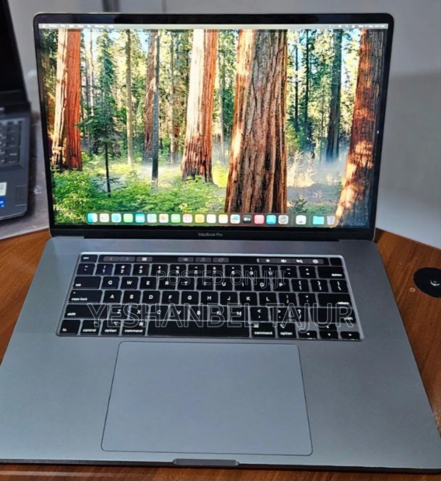 New Laptop Apple MacBook Pro 2019 16GB Intel Core I9 SSD 1T
