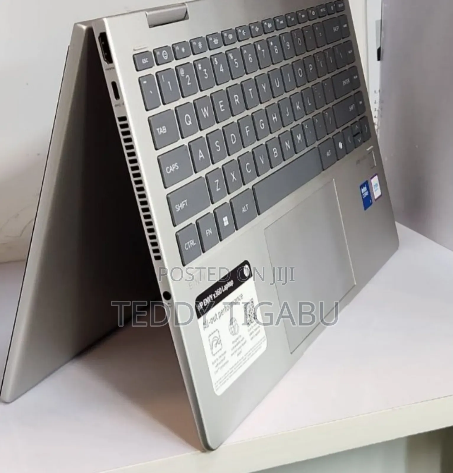 New Laptop HP Envy X360 8GB Intel Core I5 SSD 512GB