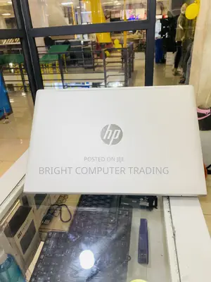 New Laptop HP 16GB Intel Core I7 SSD 512GB