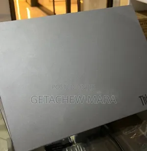 Photo - New Laptop Lenovo ThinkPad Yoga 8GB Intel Core I5 SSD 256GB