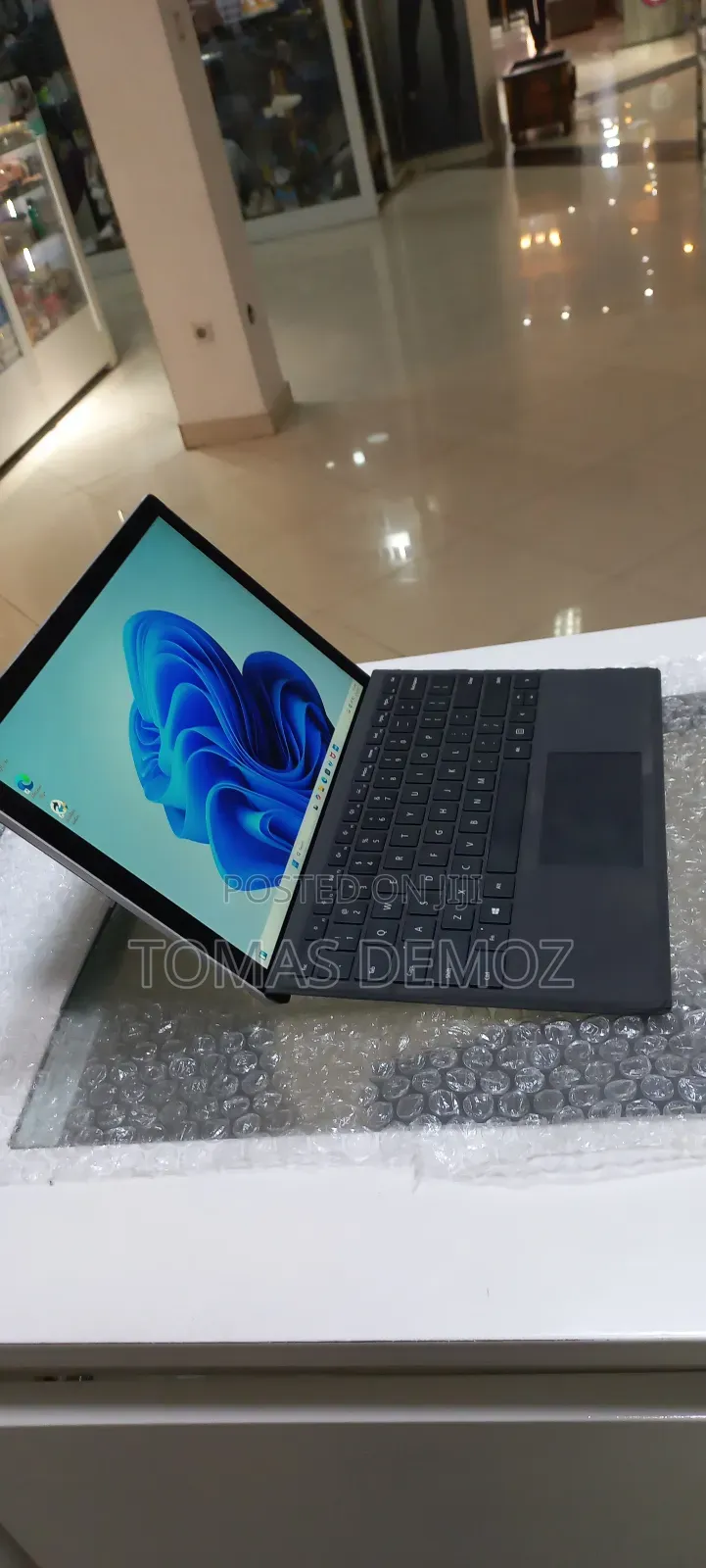 New Laptop Microsoft Surface Pro 5 16GB Intel Core I7 SSD 512GB