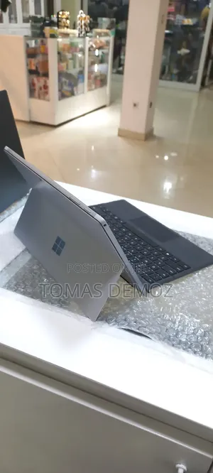 New Laptop Microsoft Surface Pro 5 16GB Intel Core I7 SSD 512GB