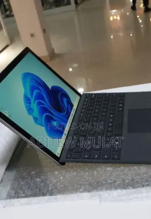 New Laptop Microsoft Surface Pro 5 16GB Intel Core I7 SSD 512GB