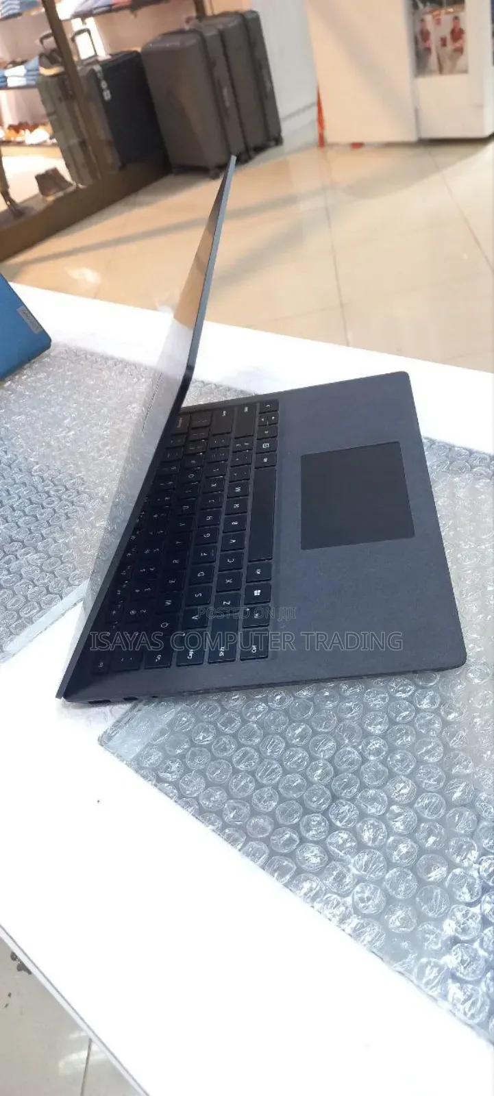 New Laptop Microsoft Surface 16GB Intel Core i7 SSD 512GB