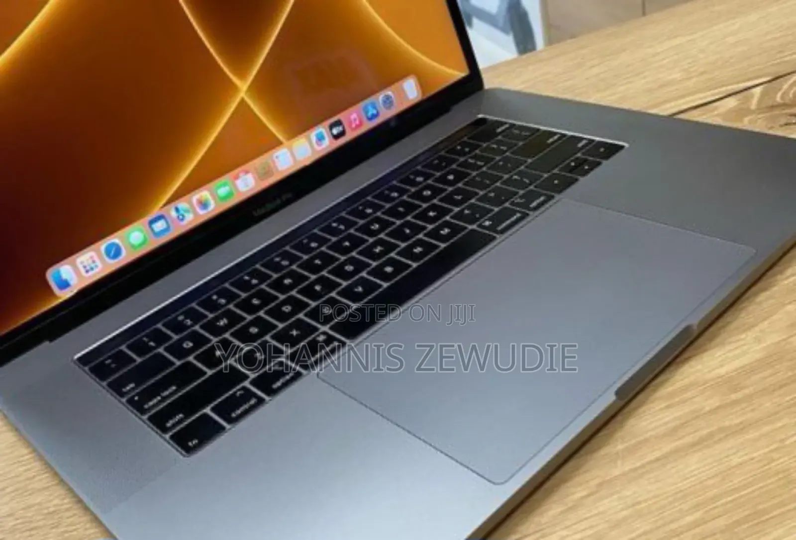 New Laptop Apple MacBook Pro 2017 16GB Intel Core I7 SSD 1T