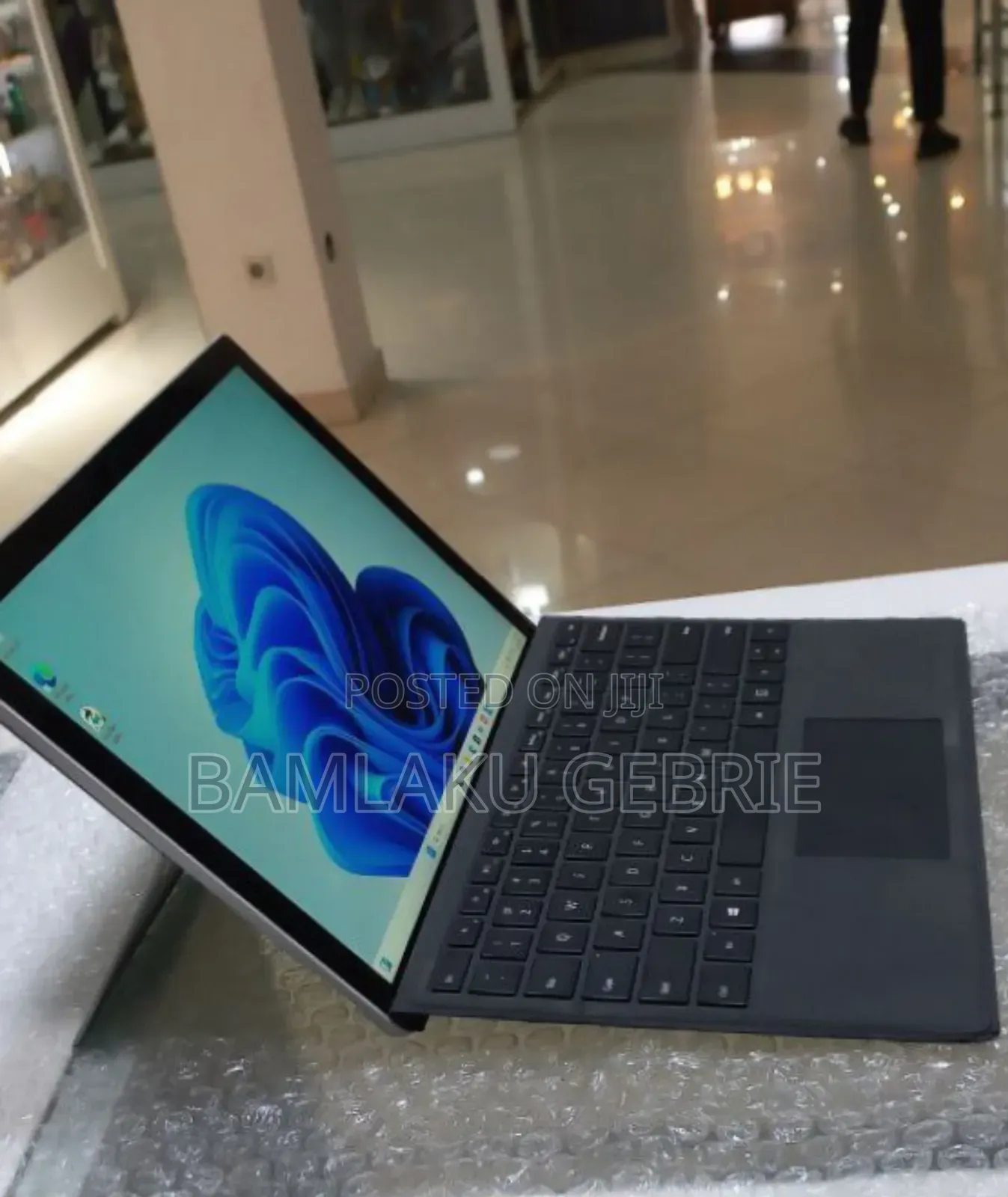 New Laptop Microsoft Surface Pro 5 16GB Intel Core I7 SSD 512GB