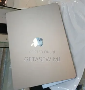 New Laptop Apple MacBook Air 2022 M2 8GB Apple M2 SSD 256GB