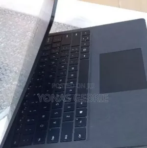 New Laptop Microsoft Surface Laptop 2 16GB Intel Core i7 SSD 512GB