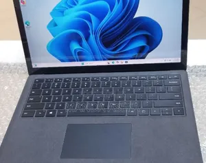 New Laptop Microsoft Surface Laptop 2 16GB Intel Core I7 SSD 512GB